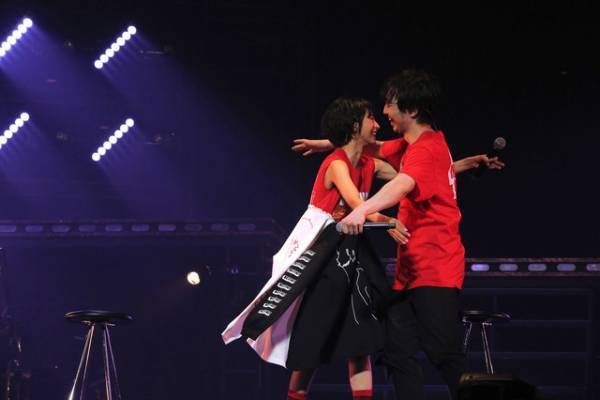 三浦大知、満島ひかりと18年ぶり共演！Folderの楽曲披露にファン歓喜