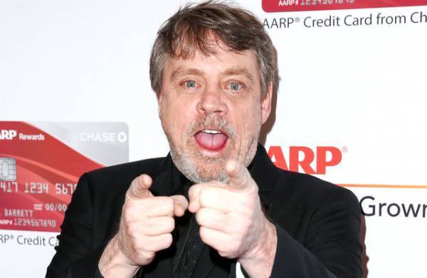 『SW』マーク・ハミル、ハリウッド殿堂入りで大喜び！トランプへ皮肉コメントも