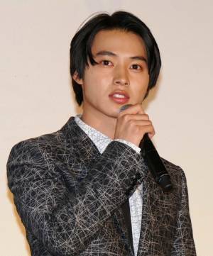 山崎賢人が“ラーメンデスマッチ”で珍解答続出!?「嵐にしやがれ」