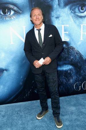 10ドル寄付で「ゲーム・オブ・スローンズ」キャストとセットを回れるチャンス！