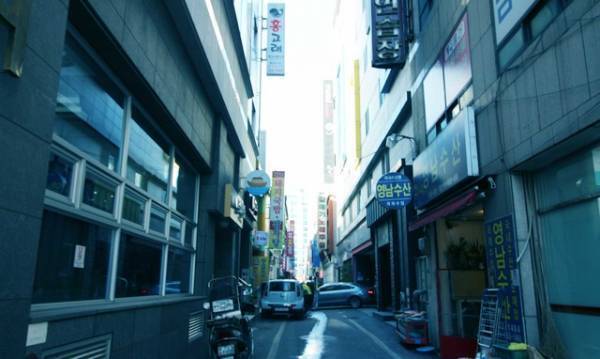 韓国・釜山の街を疾駆！『ブラックパンサー』大迫力のカーチェイスの裏側