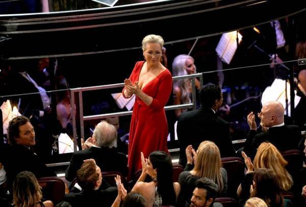 【第90回アカデミー賞】主演女優賞はフランシス・マクドーマンド！女性候補を立たせ“胸熱”メッセージ