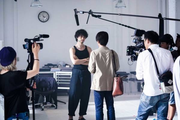 【インタビュー】岩田剛典×斎藤工 触れ合って生まれた“化学反応”