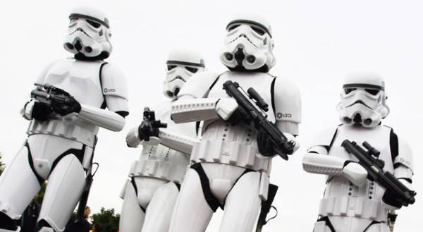 ディズニー、『スター・ウォーズ』TVドラマ化へ！『アイアンマン』監督が担当