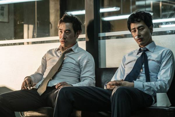 チョ・インソン＆チョン・ウソン『ザ・キング』の魅力語るメイキング映像入手