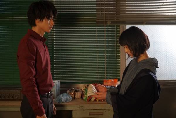 山崎賢人「トドメの接吻」最終回から“1年後”を描く「トドメのパラレル」配信