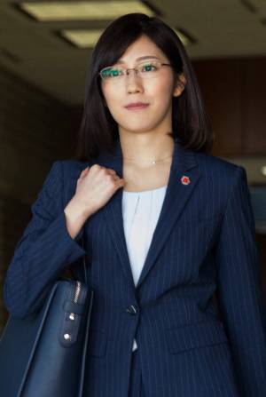 渡辺麻友、AKB48卒業後“初”ドラマ！及川光博の部下に「がん消滅の罠 」