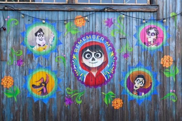 【ディズニー】祝アカデミー賞受賞！パークで『リメンバー・ミー』の世界を体験