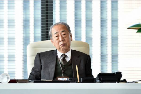 小ネタとアドリブ大満載！"映画化”望む声も「99.9 」最終回