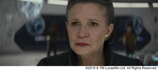 キャリー・フィッシャーの強烈ビンタも！“最後のレイア”を語るボーナス映像到着