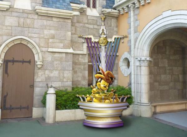 【ディズニー】35周年パークのお供に！新グッズ「ハピエストメモリーメーカー」