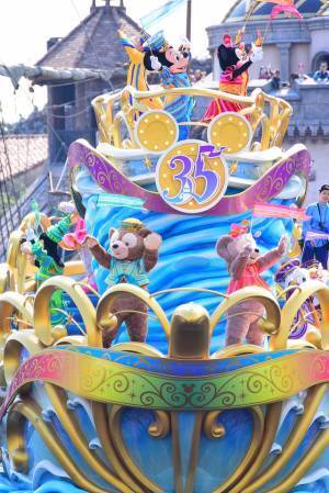 【ディズニー】ダッフィー＆フレンズもお祝い！新水上グリーティングお披露目