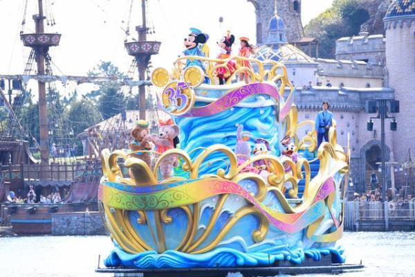 【ディズニー】ダッフィー＆フレンズもお祝い！新水上グリーティングお披露目