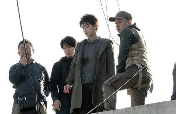 佐藤健vs綾野剛のバトルをもう一度！ 『亜人』BD＆DVD収録メイキング映像公開