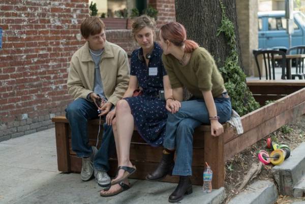 グレタ・ガーウィグ、キャストに寄り添う演出術！ドレス姿で撮影も『レディ・バード』