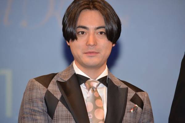 山田孝之、福田組で平井堅の楽曲に「損した気分」とブラックジョーク！