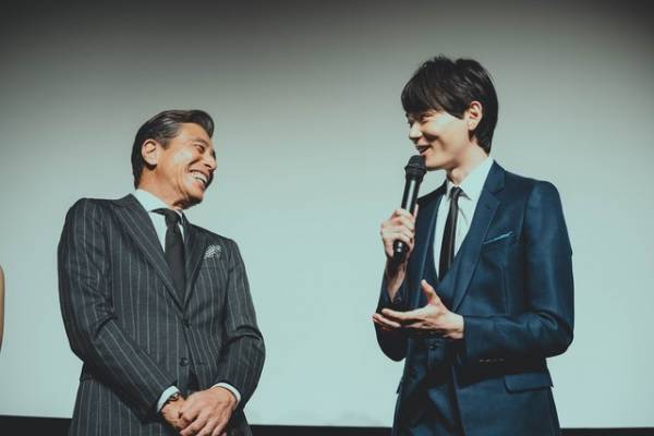 古川雄輝は「新しい香りがする」舘ひろし絶賛の弁護士姿公開「60 誤判対策室」