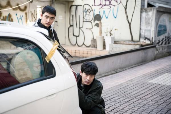 EXOのD.O.がタトゥーに喫煙!? アイドルの殻を破った『7号室』予告編到着