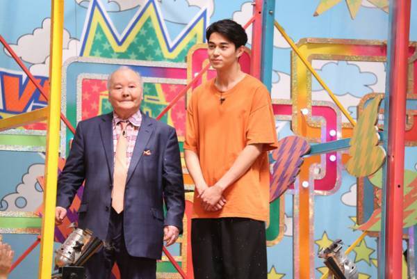 東出昌大が「嵐」の助っ人で特技のサッカーを披露！その腕前は？「VS嵐」