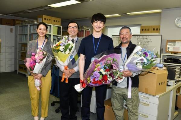坂口健太郎、初主演ドラマ撮了！「伏線が回収される」「シグナル」最終話今夜