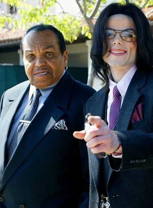 故マイケル・ジャクソンの実父が死去、“孫”パリス＆プリンスが追悼コメント