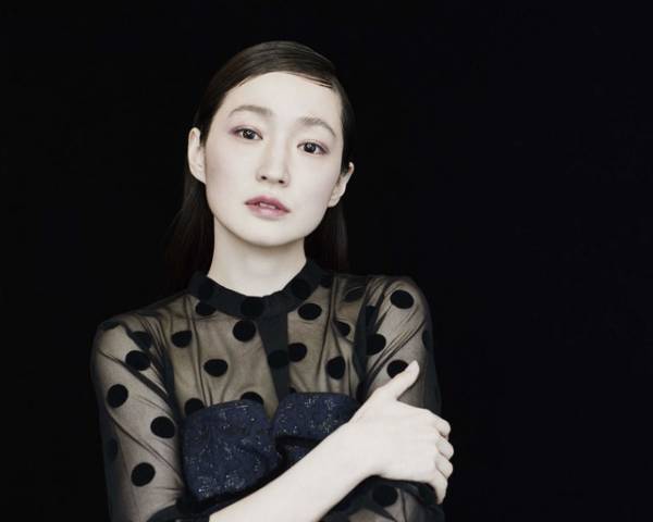 石原さとみ、生とうもろこしにかぶりつき「おいしい～！」　東京メトロ新CM