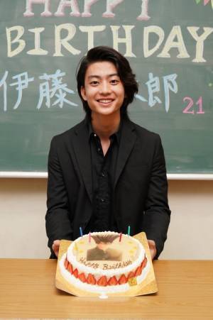 健太郎、本名の“伊藤健太郎”に改名！ 役に押され「一生歩んでいくことを決意」