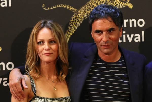 ジョニー・デップの元パートナー、ヴァネッサ・パラディが結婚