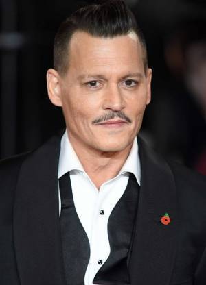 ジョニー・デップ、撮影スタッフ暴行で訴訟問題に