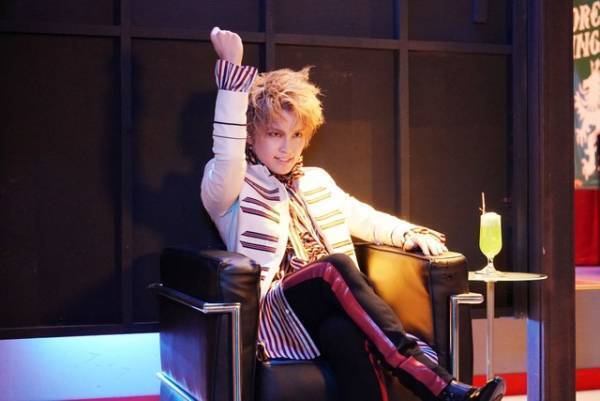 手越祐也、残忍な司会者を熱演！加藤シゲアキ主演「ゼロ　一獲千金ゲーム」