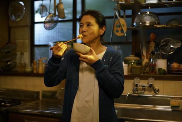 小泉今日子「もっとおいしくなれる」悩める女性を応援！『食べる女』予告