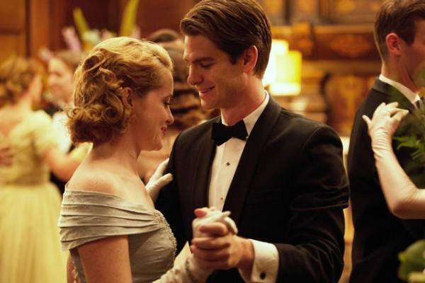 アンドリュー・ガーフィールド＆クレア・フォイの“夫婦愛”『ブレス しあわせの呼吸』特別映像