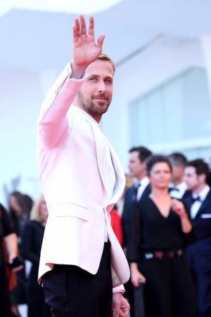 ライアン・ゴズリング、ヴェネチア映画祭で「ライアンコール」の熱狂