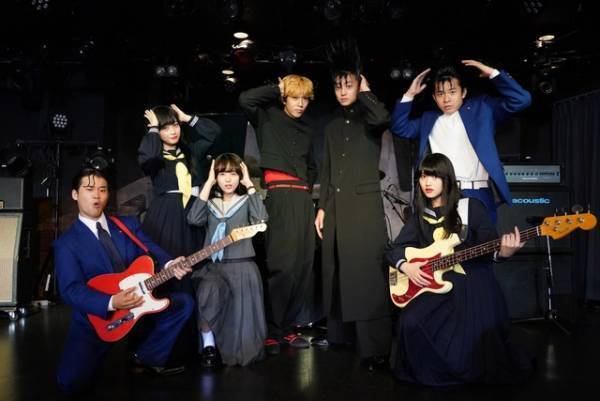 賀来賢人＆伊藤健太郎ら「今日から俺は！！」でバンド結成！「男の勲章」を歌う