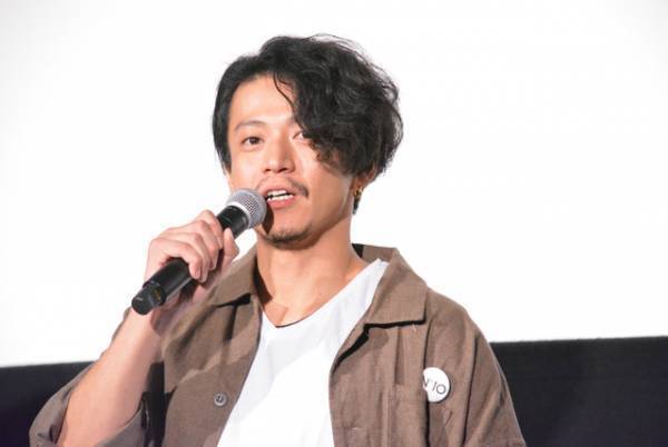 小栗旬、大盛り上がりの銀魂メンバーたちに「一緒に仕事ができてうれしい」