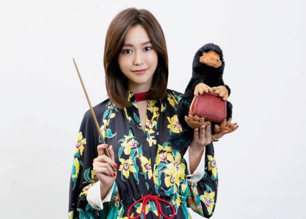 桐谷美玲、ハリポタ魔法ワールド公式アンバサダーに就任！ パリワールドプレミアで取材も