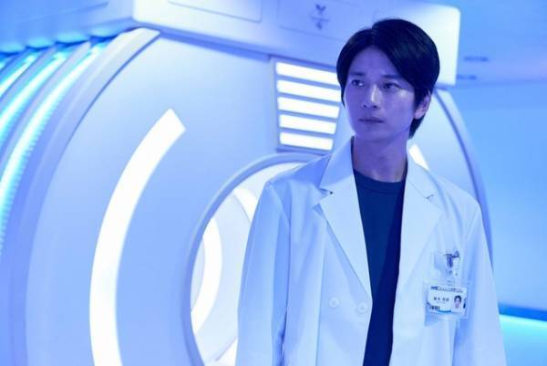 向井理の“孤高の医師”姿公開…「パンドラIV」撮影は後半戦へ