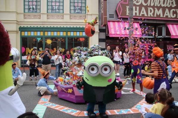 【USJ】ハロウィンはパークでお菓子キャッチ！「ハッピー・トリック・オア・トリート」が楽しすぎる