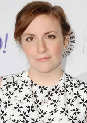 「Girls／ガールズ」のレナ・ダナム、子宮に続き片側の卵巣も摘出