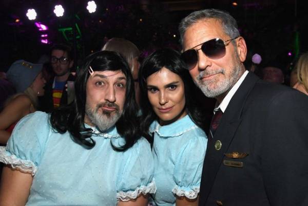 ジョージ・クルーニー主催のハロウィン・パーティーにコスプレセレブが来場！