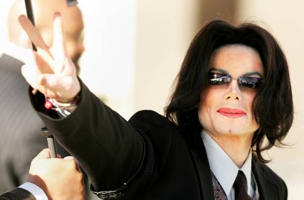 死後も稼ぎ続けるセレブたち…6年連続でマイケル・ジャクソンが1位