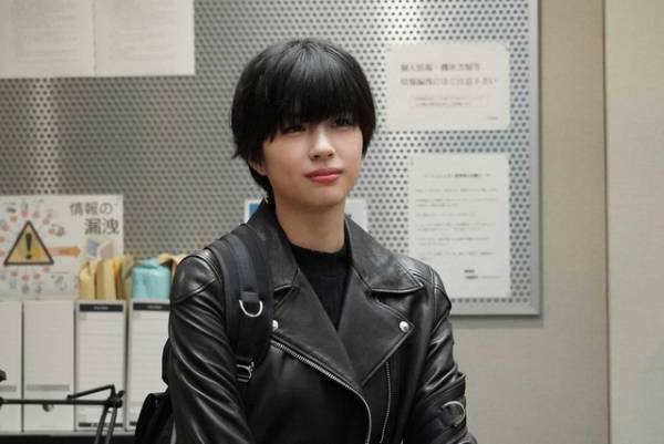 ゲストの佐久間由衣、新木優子との再共演に喜びの声…「SUITS／スーツ」第6話