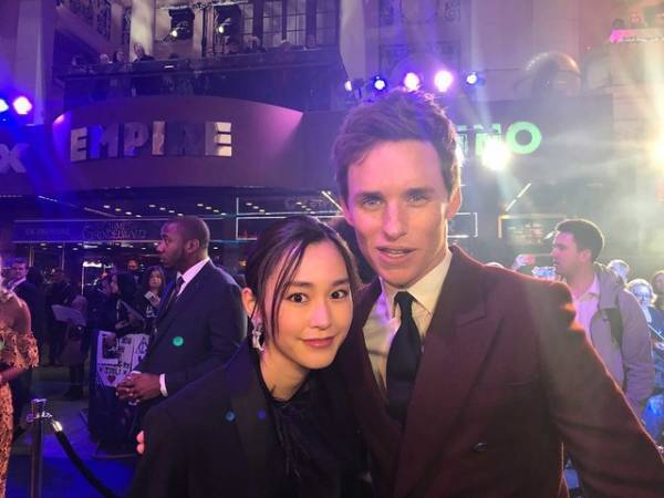 桐谷美玲、エディと初対面に感激「ニュートそのもの」『ファンタビ』UKプレミア開催