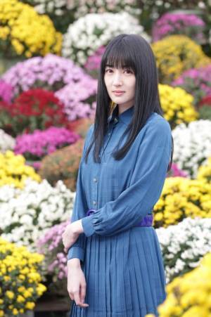 高梨臨、事件のカギを握る美女に！ 加藤シゲアキと初共演「犬神家の一族」