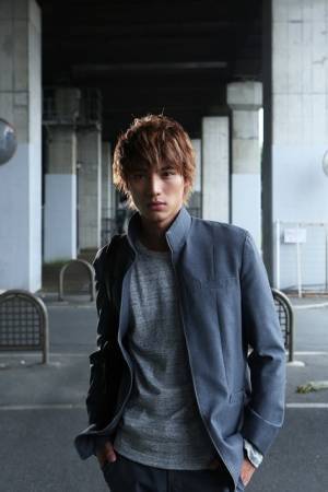 福士蒼汰＆杉咲花、“死神修行”で大爆笑!? 『BLEACH』撮影裏公開