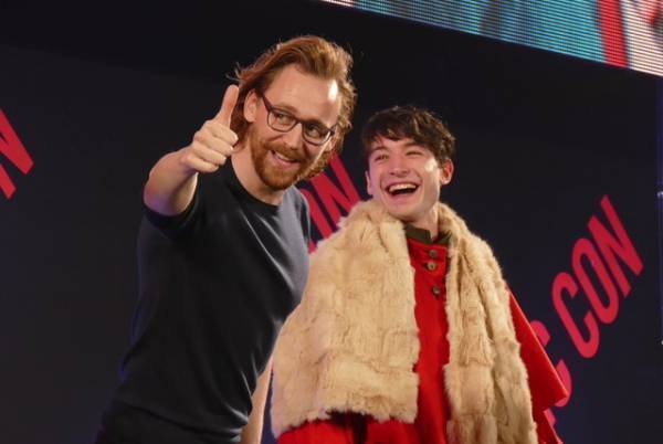 エズラ・ミラー＆トム・ヒドルストンが来場！東京コミコン2018、興奮のオープニング