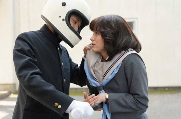 清野菜名のアクションに賞賛の声、浜辺美波“聖子カット”にも注目集まる「今日から俺は！！」第8話