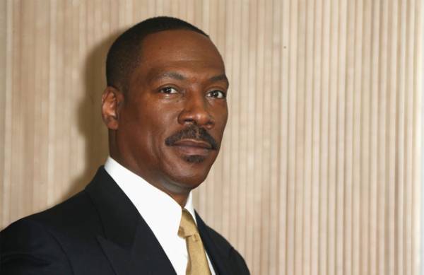 エディ・マーフィーに10人目の子どもが誕生！