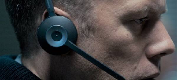 デンマーク発サスペンス『THE GUILTY』、ジェイク・ギレンホール主演でリメイク決定！