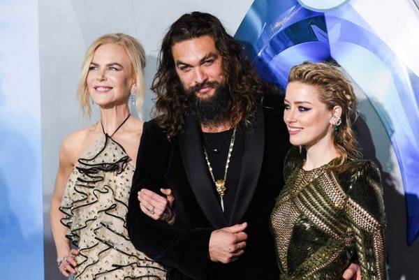 『アクアマン』ジェイソン・モモアが歓喜の舞！ニコールら豪華俳優集結のUSプレミア
